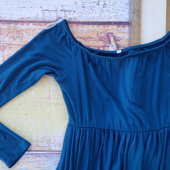 Pinkblush Turquoise Off Shoulder Long Sleeve Jersey Maternity Maxi Dress Medium - Picture 7 of 9